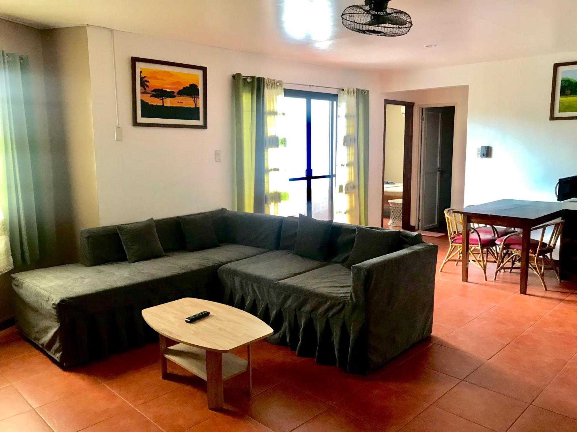 Badladz Staycation Condos Puerto Galera Exterior photo